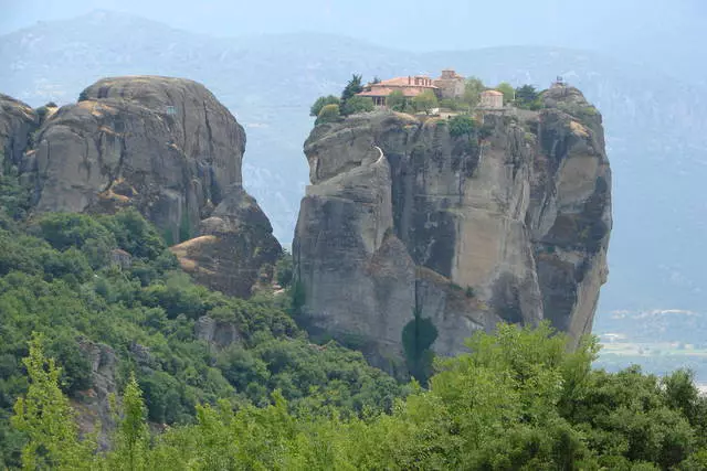 Gresiýada iň gowy gezelençler: monastasiýanyň meteora. 1955_2