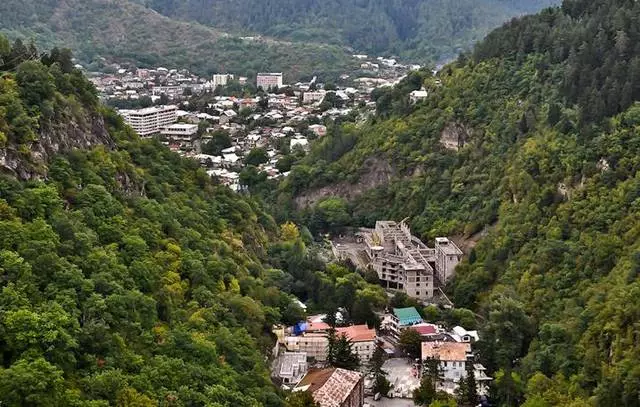 Nibo ni o dara julọ lati duro ni baraeniga?