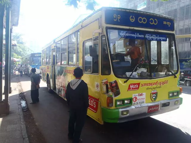 Helligdager i Yangon: Hvordan få? 19828_10