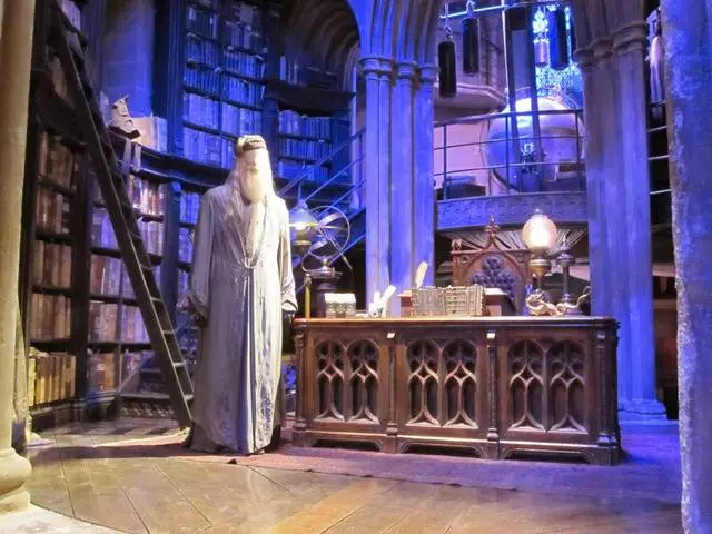 Londra'nın banliyösünde Harry Potter Parkı 20276_3