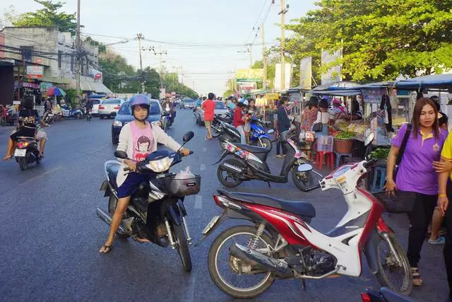 Pahinga sa Pattani: Paano makakakuha at kung paano lumipat sa paligid ng lungsod? 20910_6