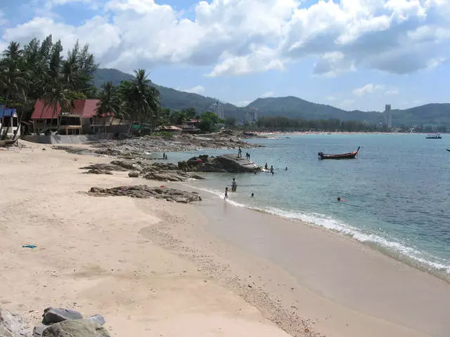 Apa sing kudu sampeyan ngarepake ing Pantai Kalim?