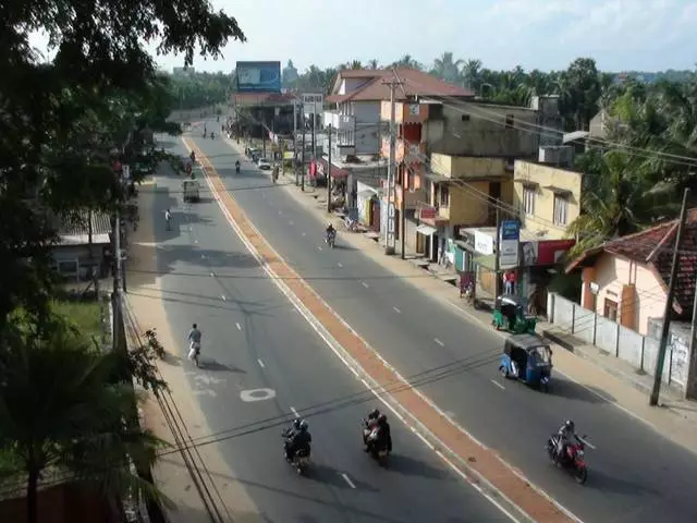 ബറ്റിക്കലോയിലെ അവധിക്കാലത്ത് നിന്ന് നിങ്ങൾ എന്താണ് പ്രതീക്ഷിക്കേണ്ടത്? 21099_8