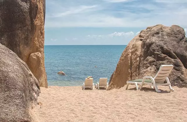 Caratteristiche del riposo sulla spiaggia di Lamai 21244_4