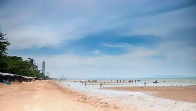 Zašto turisti biraju Jomtien? 21285_2