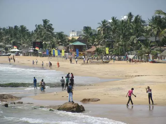 Maxaan ka fileynaa nasashada oo ku taal Deshivavaivala-Mount Lavinia?