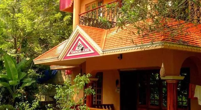 Aling hotel ang mas mahusay na manatili sa Kovalam? 21598_9