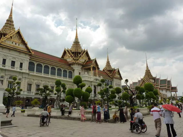 Bangkok para sa mga matatanda at mga bata 21967_2