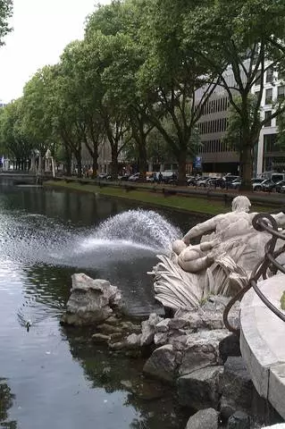 Gallop i Düsseldorf i en halv dag