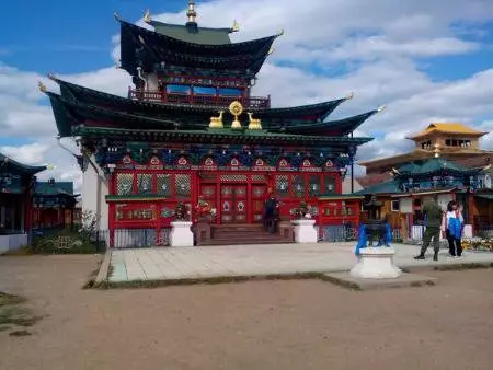 Соларниот Buryatia, Единствено езеро Бајкал и Центар за рускиот будизам - Ivolgonsky Datsan 22078_6