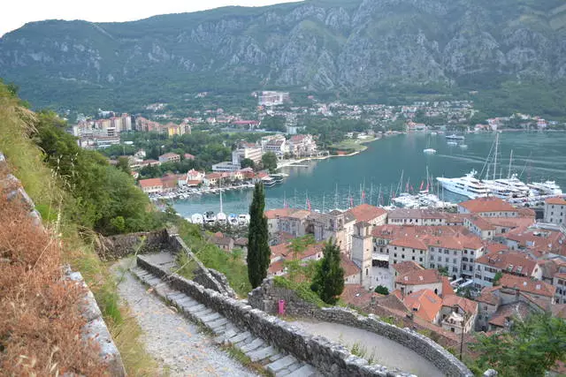 Kotor - iyo yakasarudzika chimiro cheMontenegro munzvimbo imwechete 22176_1