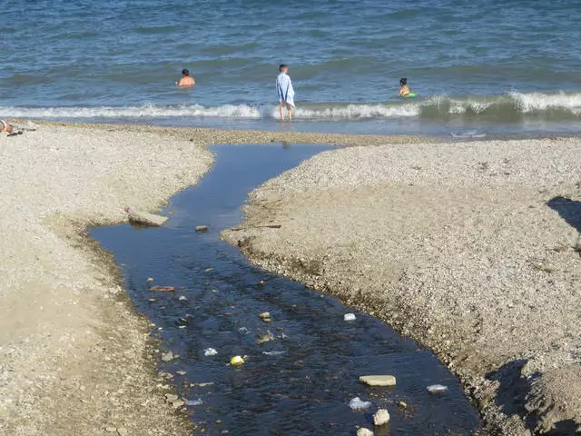 Koktebel - A qëndroi romanca?