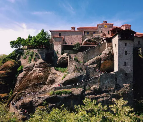 Soaring Meteora. 23371_2