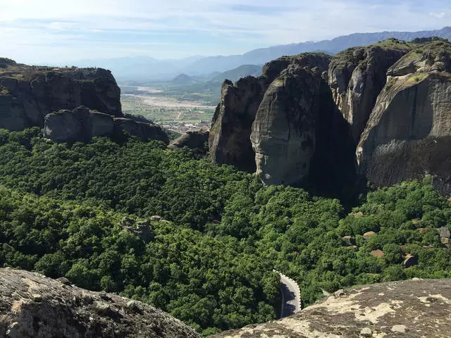 Soaring Meteora. 23371_3