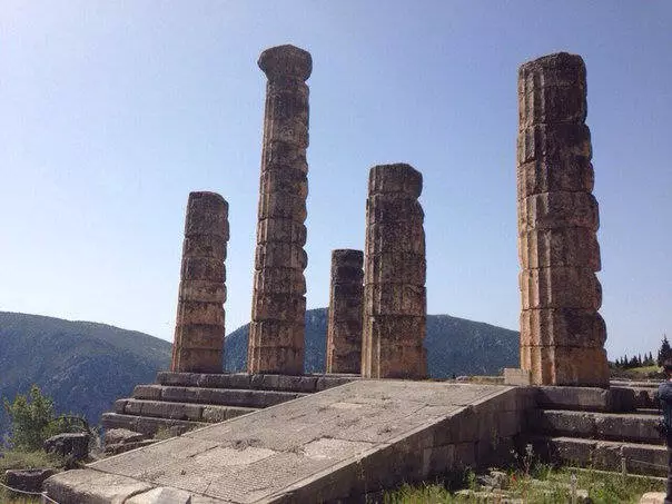 Masina Delphi. 23466_4