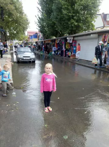 Izoztutako jametan izoztuta, berotu egin ziren arren.