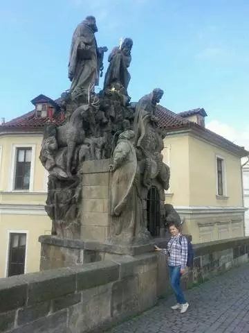 Prague Sightseeing Tour / kitaalam ya ziara na vituko vya Prague 23789_2