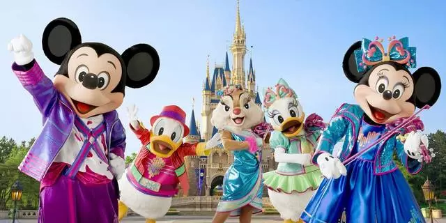 Tokyo Disneyland / Iloiloga o Tours Ma Vaʻaia Tokyo 23878_2