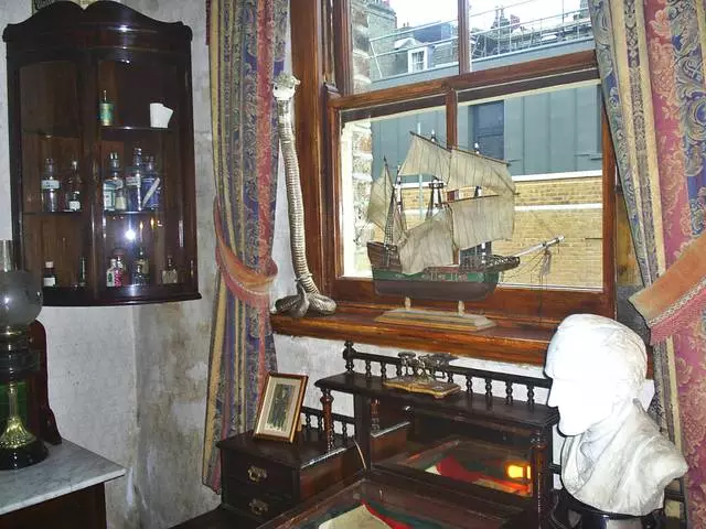 House-Museum of Sherlock Holmes w Londynie - z książki w rzeczywistości / opinie o wycieczki i zabytki w Londynie 23888_3