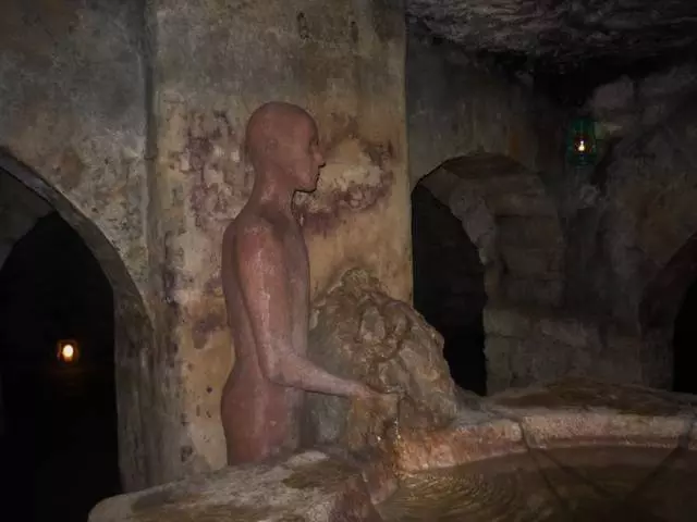 Budyay Labyrinth - historesch Monument oder stilvoll Attraktioun? / Bewäertunge vun Ausfluch a Siichtstudenten 23932_3