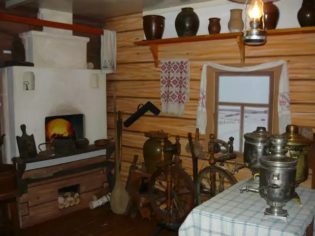 Wycieczka do Local Lore Museum - Deepereation na wieczną historię / Recenzje o okolicy i atrakcji Krasnojarska 23970_3