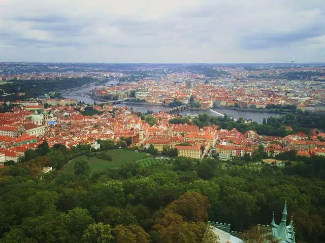 Dikovina Petrshinsky Hill / Recenzie exkurzie a pamiatok Praha 23974_3