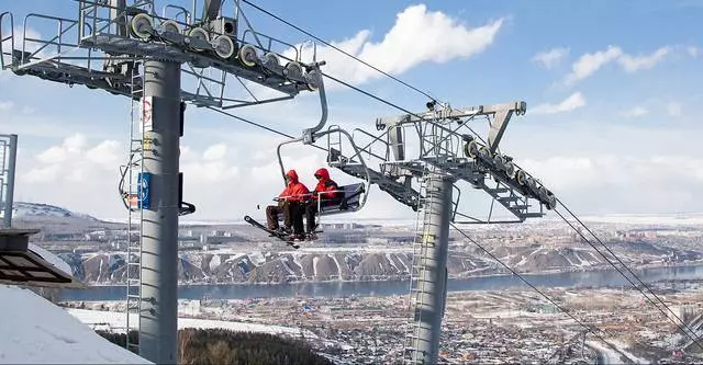 Amusement Park Bobrow log at cableway / reviews ng iskursiyon at tanawin Krasnoyarsk 24058_4