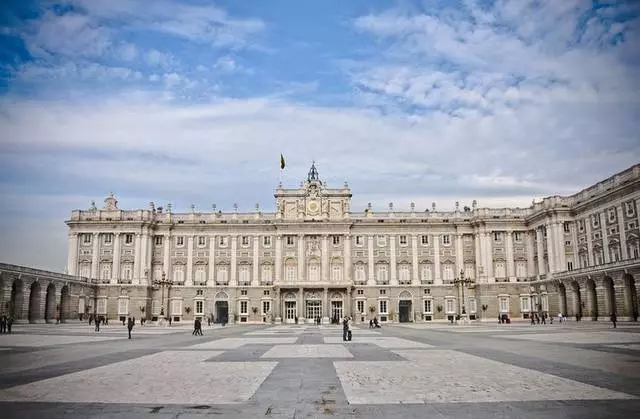 En visitar Don Quixhot. Espanya. Madrid. / Brides de llocs d'excursió i llocs d'interès Madrid 24134_1