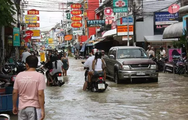 Khi nào nên nghỉ ngơi tốt hơn ở Pattaya? 2423_1