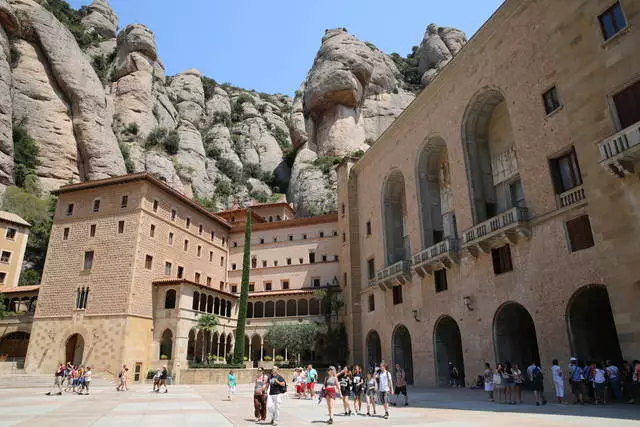 De Barcelona a Montserat: Excursión a ELFS / Comentarios de Excursión e Sights Barcelona 24280_2