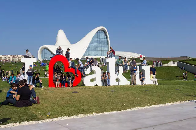 I-Heydar Aliyev iziko, i-baku / uphononongo lohambo kunye ne-baku 24317_2