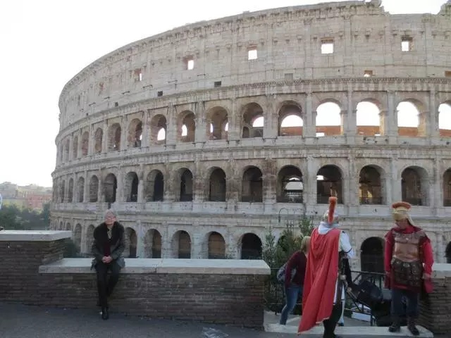 Colosseum. / Ulasan offursion sareng wisata rome 24517_2