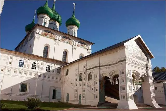 Ang aming paglalakbay sa Mazhsky monasteryo / review ng iskursiyon at tanawin ng yaroslavl 24594_3