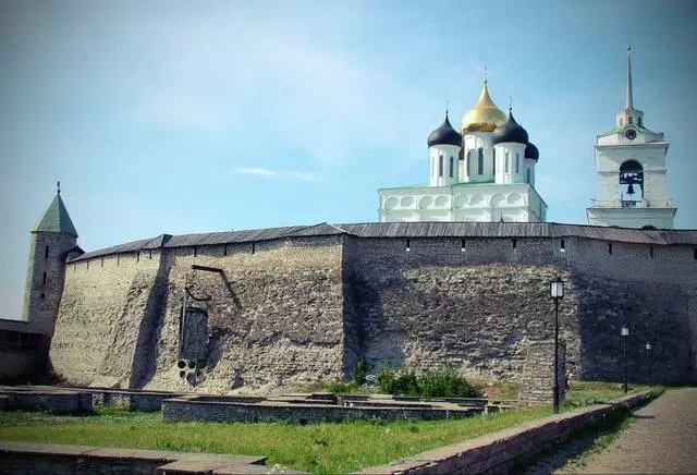 Exkurze do Pskov Kreml / recenze Exkurze a zajímavosti Pskov