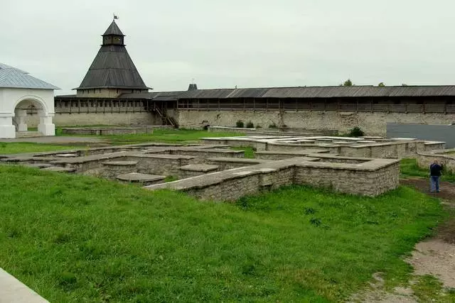 Excursion à Pskov Kremlin / critiques de l'excursion et des attractions Pskov 24671_4