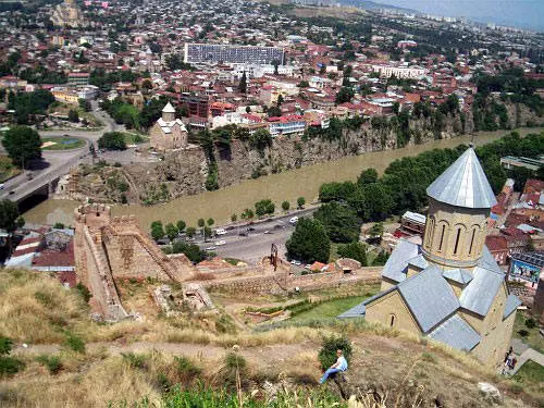 Riyooyinkayagii hore - Naarikala / Dib-u-eegista dalxiiska iyo aragtida Tbilisi 24716_2