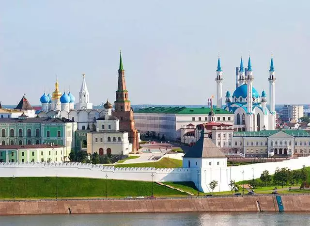 Yawon shakatawa zuwa Kazan Kremlin / Reviews na Balaguro da Zuciyar Kazan