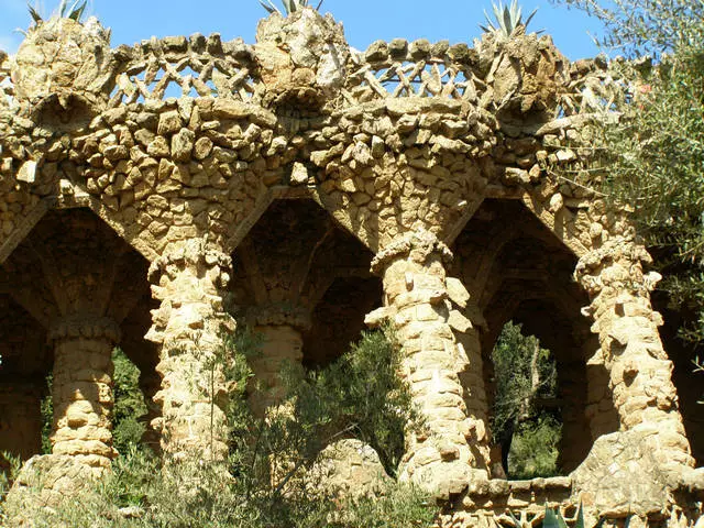 Fabricosament increïble park guel. / Brides de llocs d'excursió i llocs d'interès 25154_2