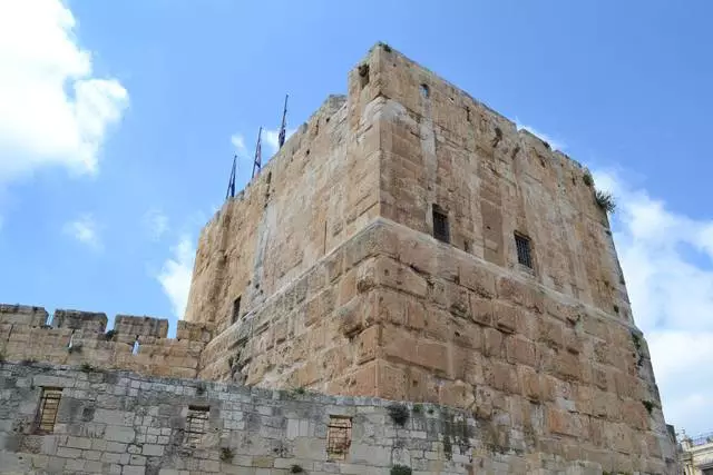 Disa ndalesa të Jezu Krishtit në kryq / Shqyrtime të turneut dhe monumenteve të Jerusalemit 25172_5