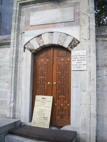 Mesquita de silenci poc coneguda / comentaris d'excursió i llocs d'interès d'Istanbul 25492_31