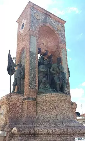 Taksim Square - Ba a dakatar da wurin nishadi ba / sake dubawa na balaguro da gani na Istanbul 25536_4