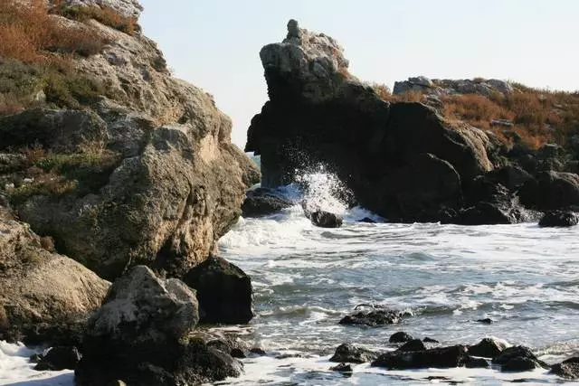 L-aħjar sitt xhur fi Schelkino u Mega adrenaline surf fuq il-mewġ tal-kosta 25994_14