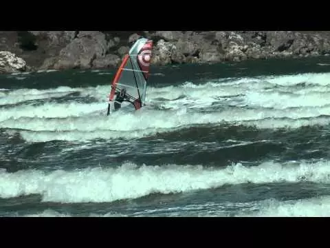 Najboljši šest mesecev v Schelkino in Mega Adrenalin surf na obalnih valov 25994_8