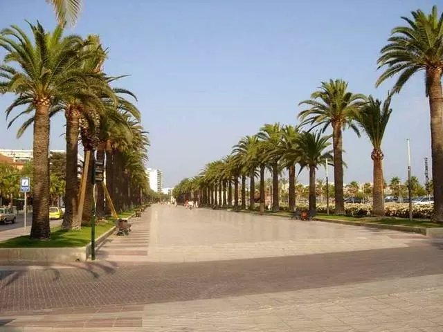 Salou - Praia marabillosa para vacacións de praia