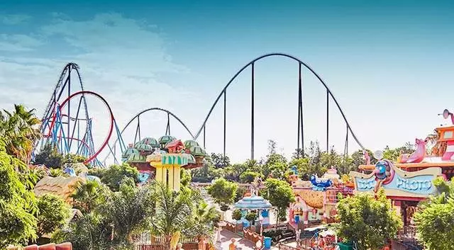 Atrakciju parks Port Aventura Spānijā