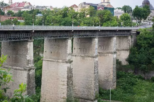 Камянец-Падольскі - горад, увянчаны ў каменным кветцы 2691_3