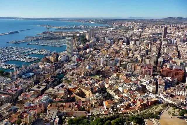 Alicante - un endroit idéal pour rester en Espagne 28844_2