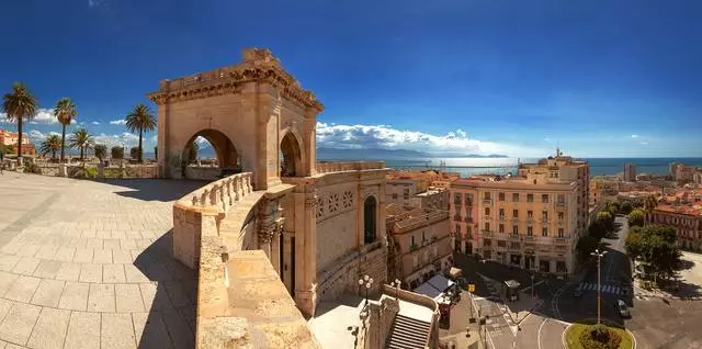 Cagliari - ຄົນຮູ້ຈັກຄັ້ງທໍາອິດຂອງຂ້ອຍກັບອິຕາລີ 28876_2