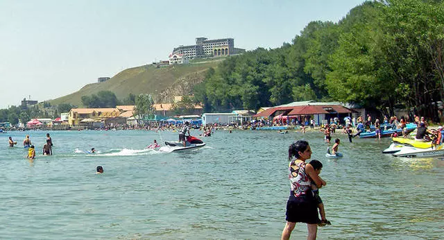 Características de descanso no Lago Sevan