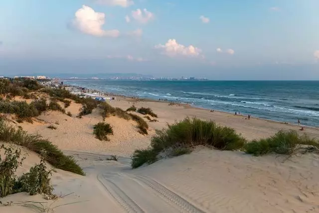 Onde é melhor descansar - em Anapa ou Jeha, o que escolher um turista 30265_2